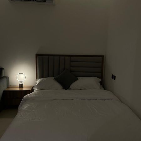 Vip Studio Riyadh Luaran gambar