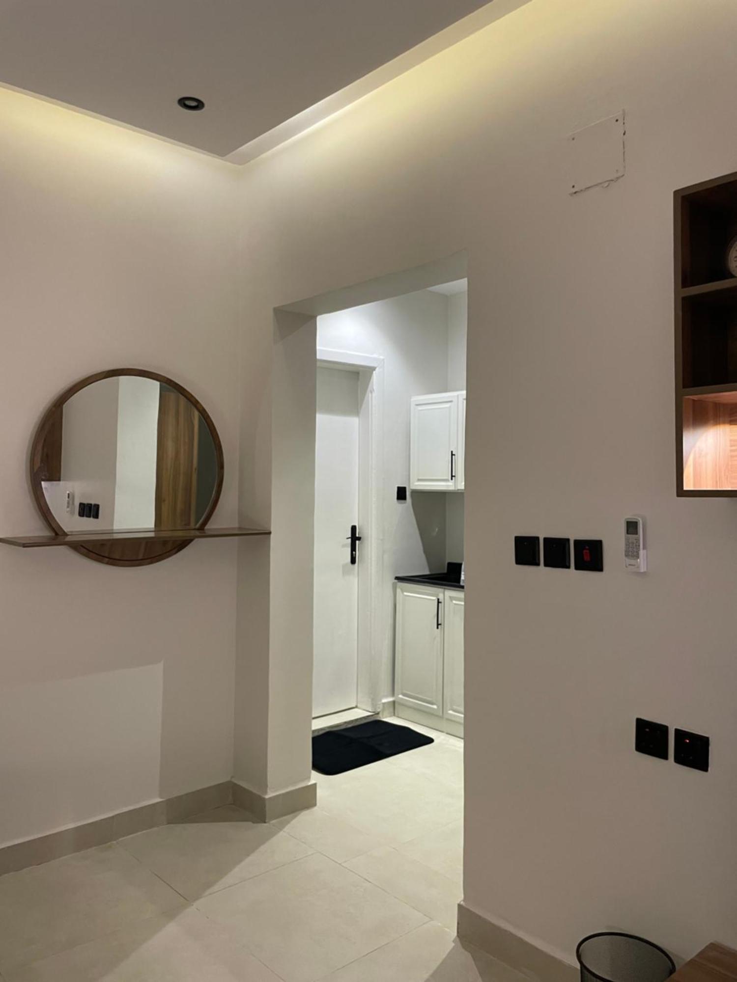 Vip Studio Riyadh Luaran gambar