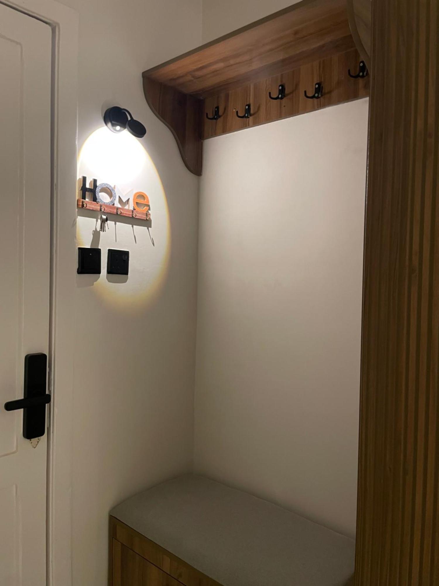 Vip Studio Riyadh Luaran gambar