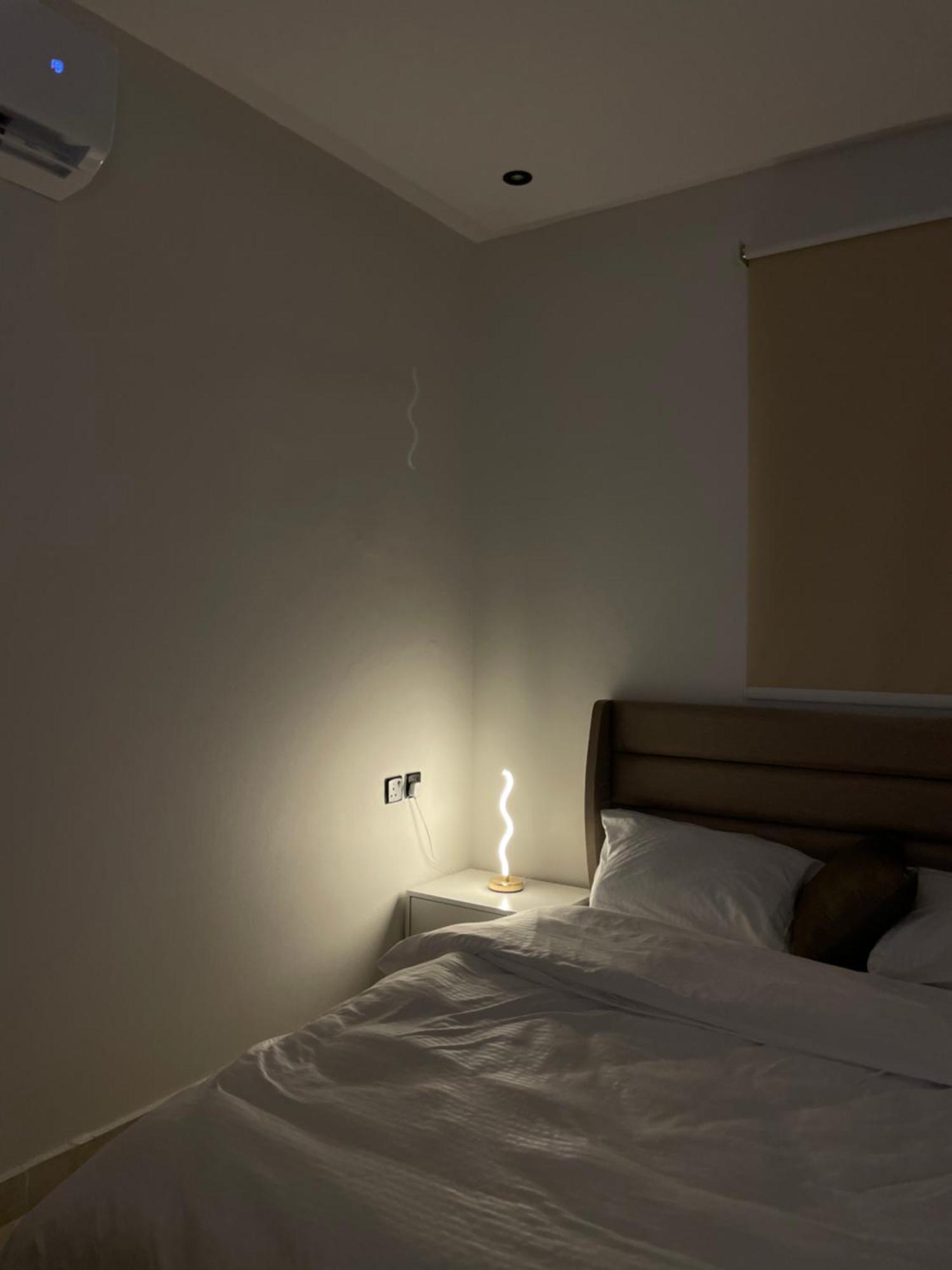 Vip Studio Riyadh Luaran gambar